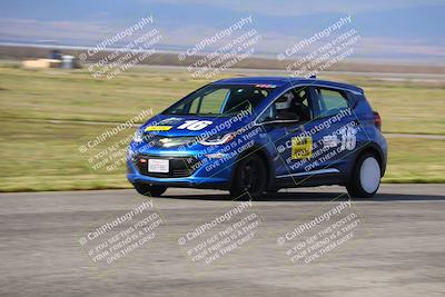 media/Mar-30-2025-Speed Ventures (Sun) [[39e6b1441d]]/Yellow/Front Straight/